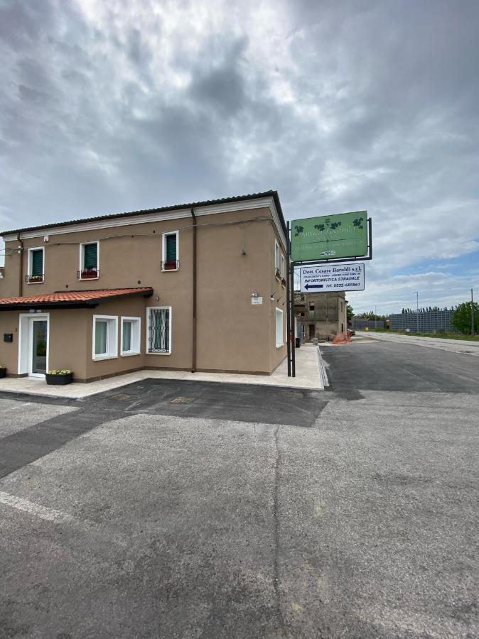 Antica Locanda Zio Cesare Феррара Экстерьер фото